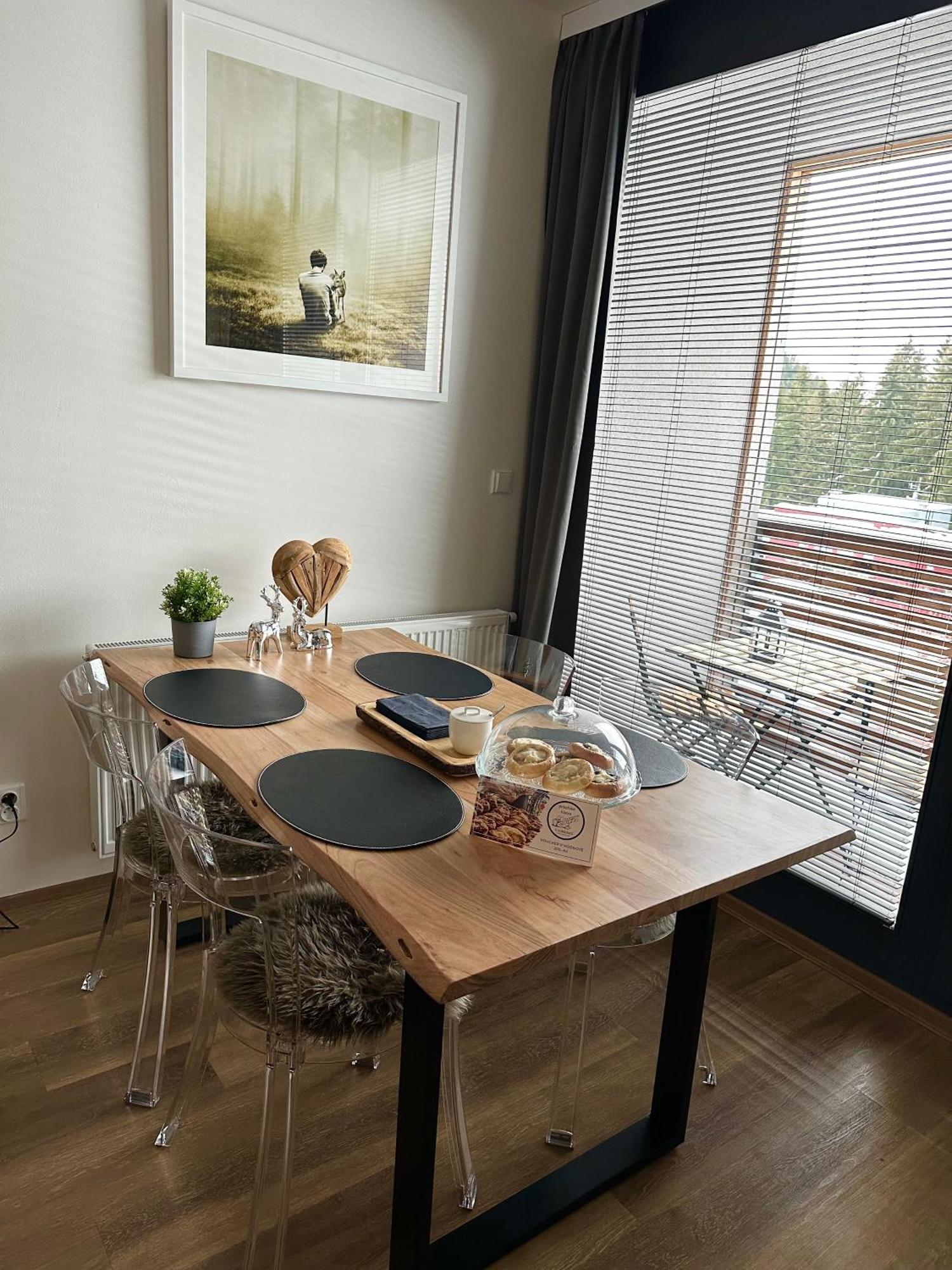 U Jelena Harrachov - Rodinny Apartman U Lesa S Garazi Bagian luar foto